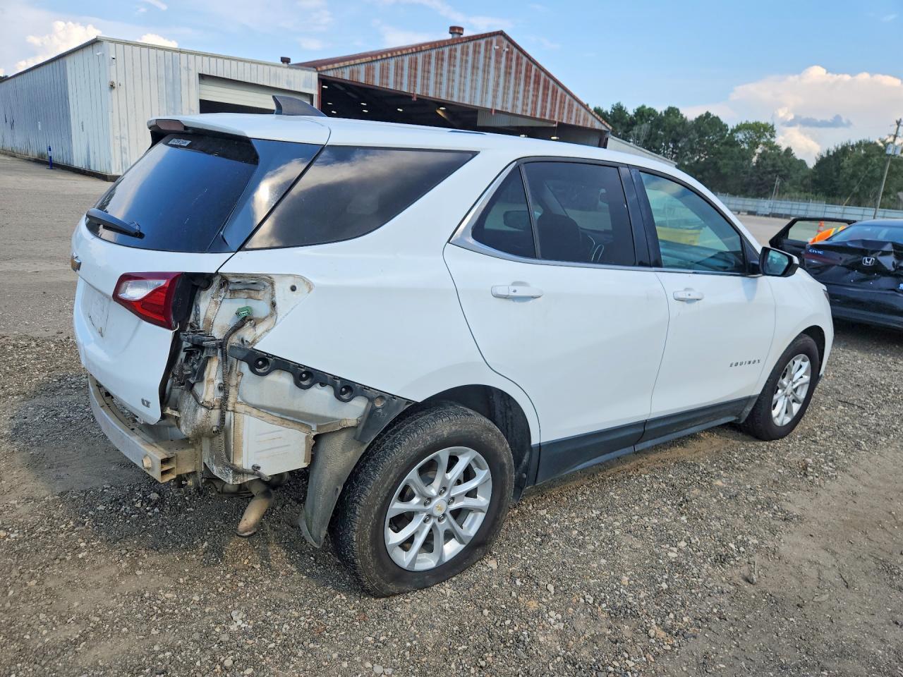 2019 Chevrolet Equinox Lt - Image 3