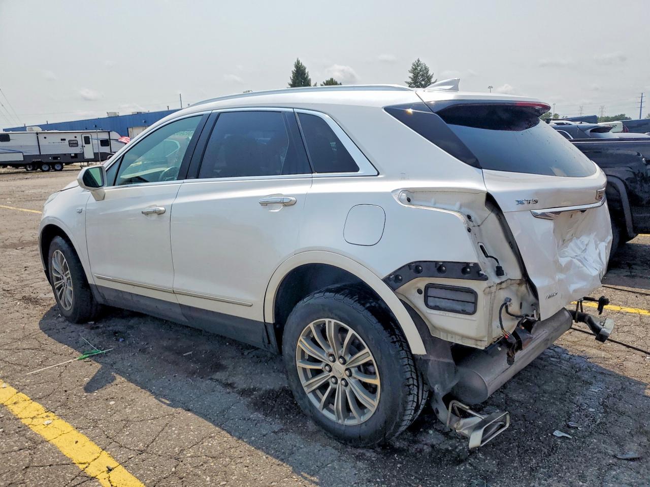 2018 Cadillac Xt5 Luxury - Фото 2