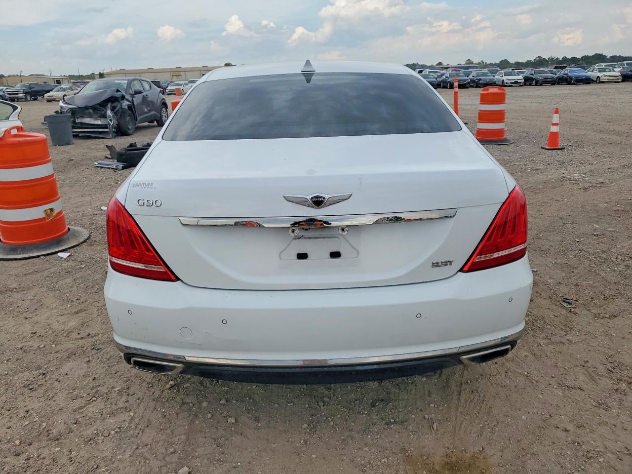 2017 Genesis G90 Premium - Фото 6