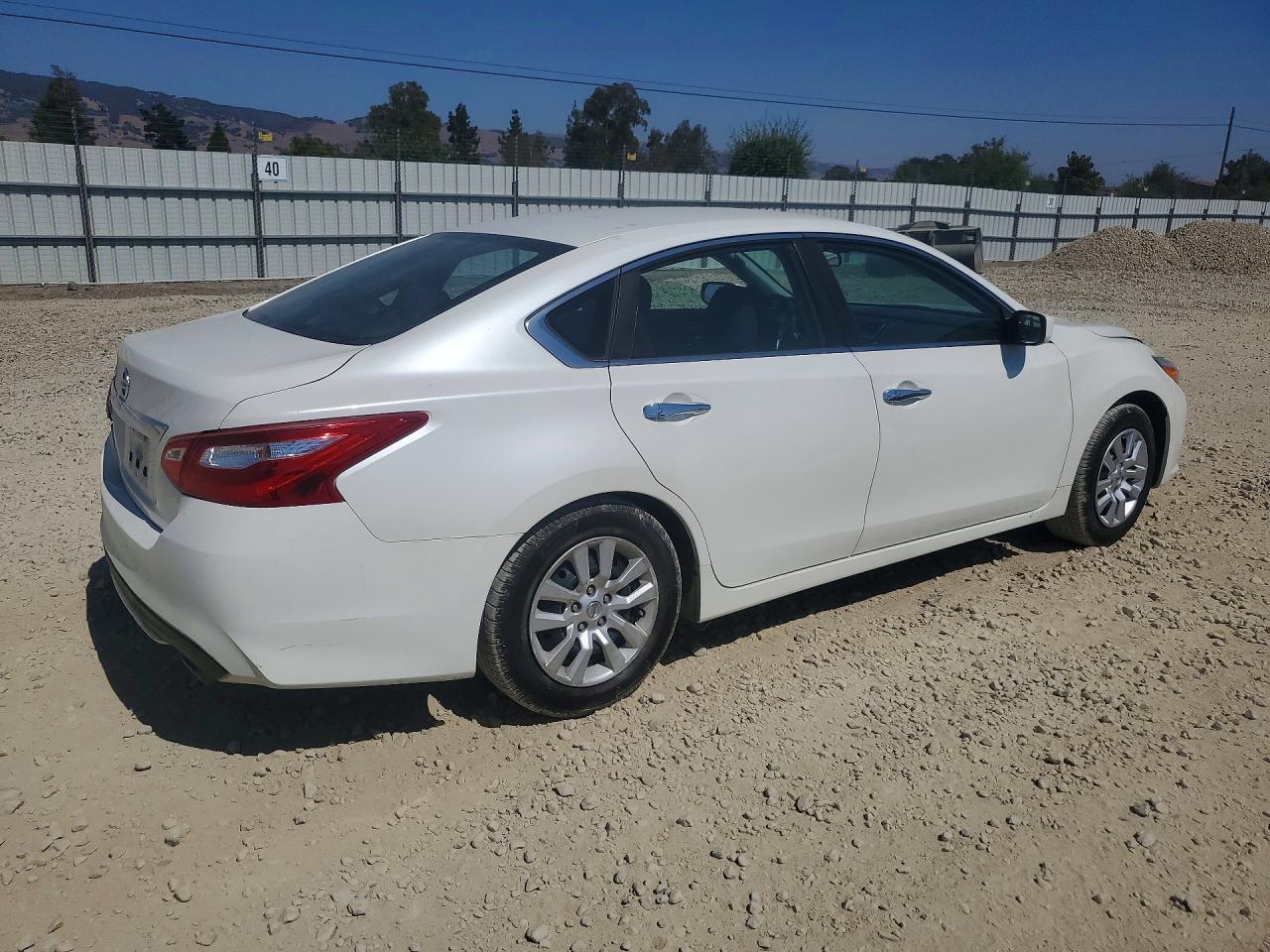 2016 Nissan Altima 2.5 S - Фото 3