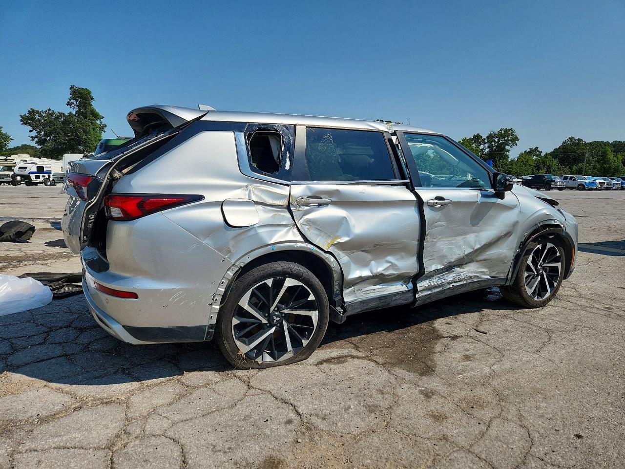 2024 Mitsubishi Outlander Se - Фото 3