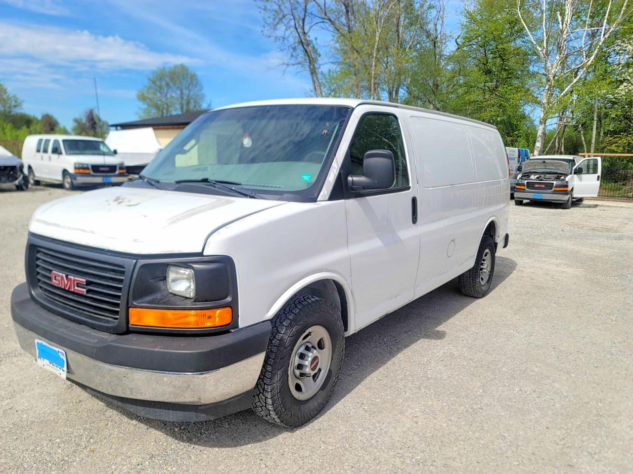 2017 GMC Savana G2500 - Фото 2