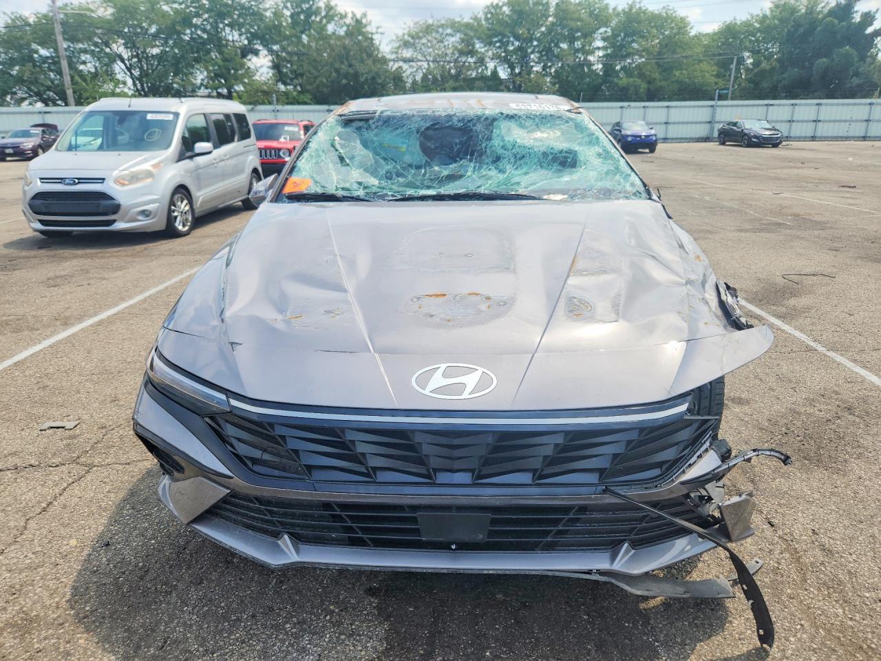 2025 Hyundai Elantra Sel - Фото 5