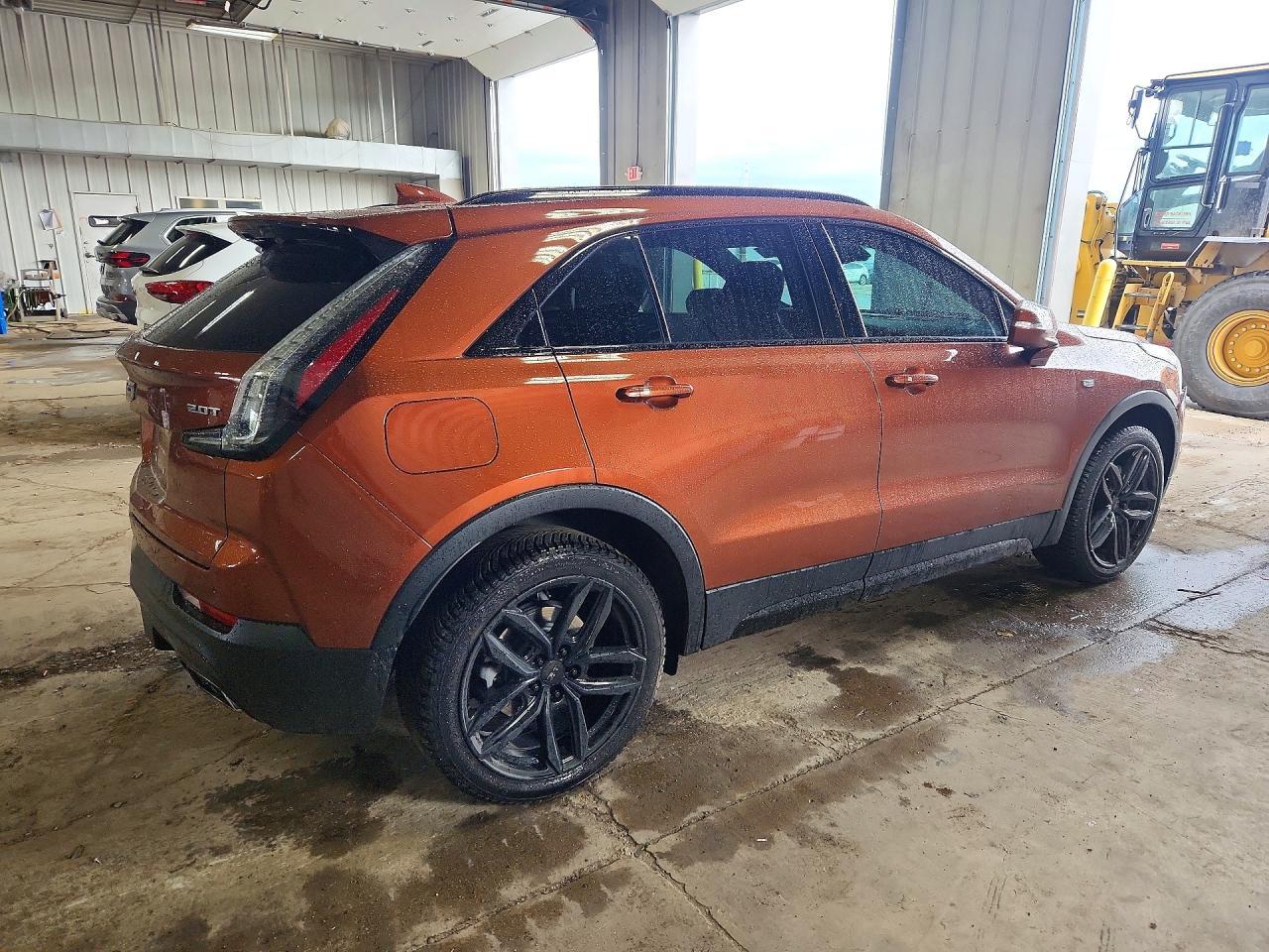 2019 Cadillac Xt4 Sport - Image 3