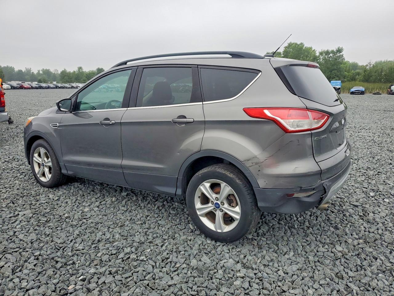 2014 Ford Escape Se - Фото 2