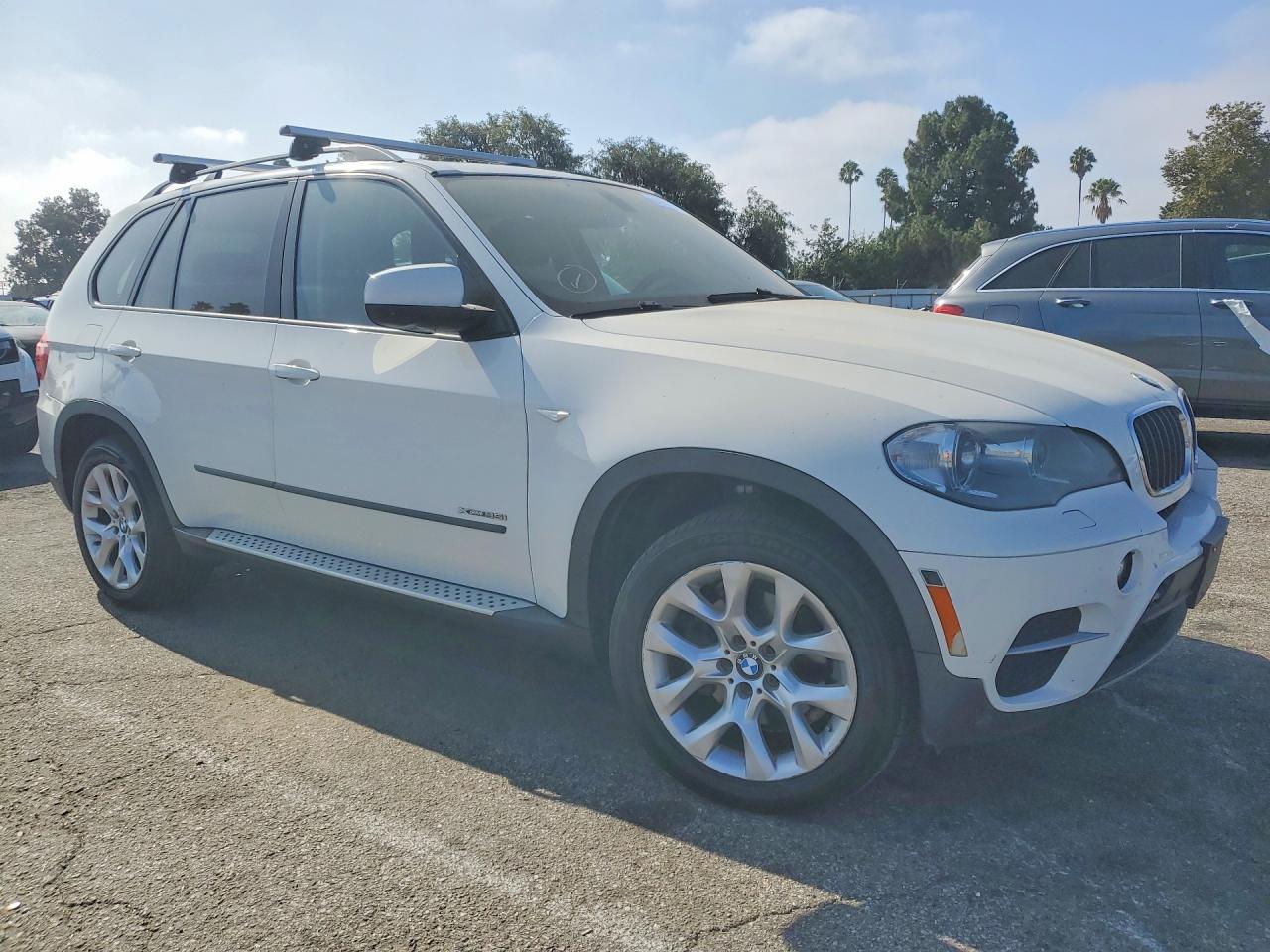 2012 BMW X5 xDrive35I - Image 4