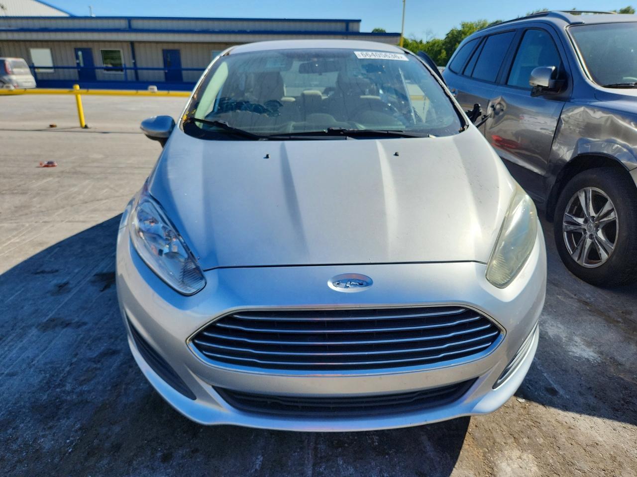 2016 Ford Fiesta Se - Image 5