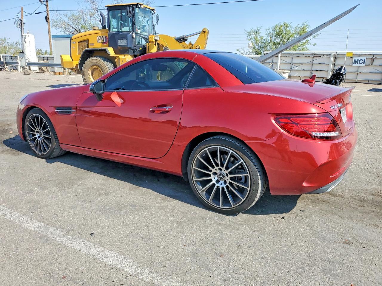 2018 Mercedes-Benz Slc 300 - Фото 2