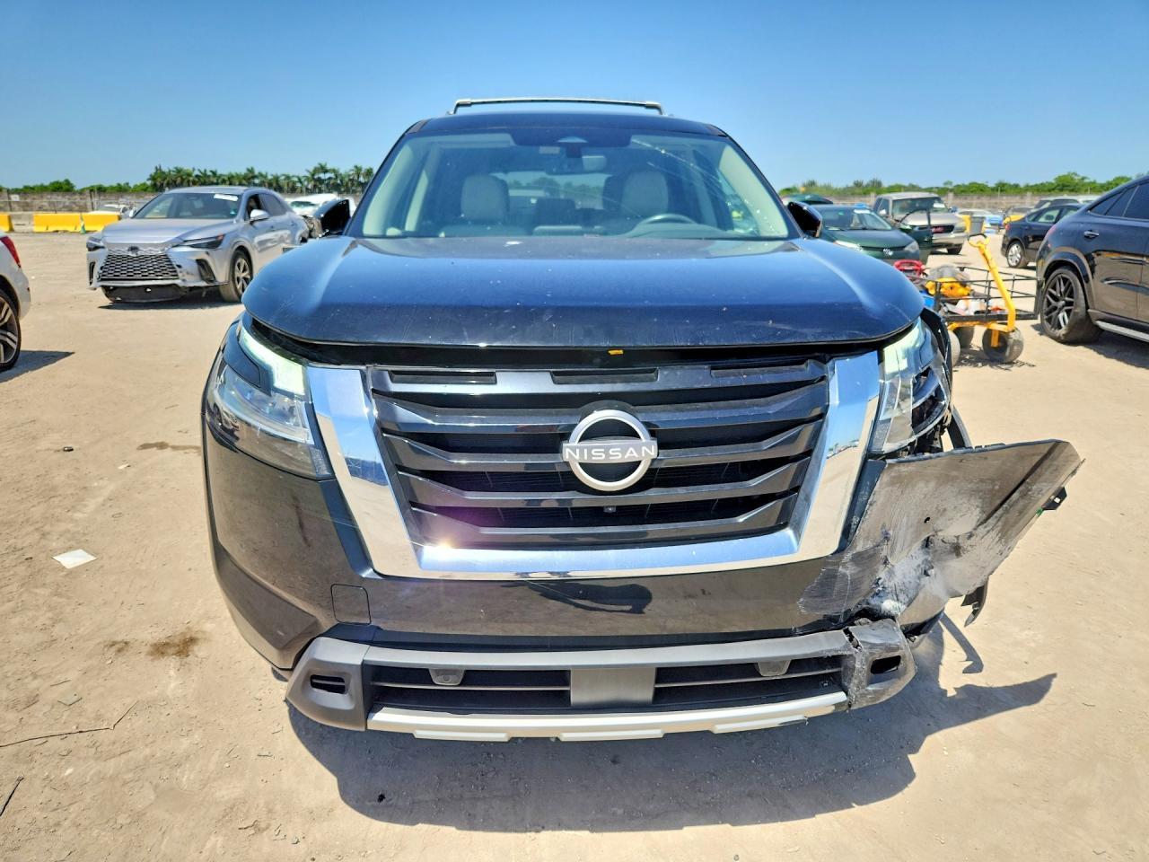2024 Nissan Pathfinder Sl - Фото 5
