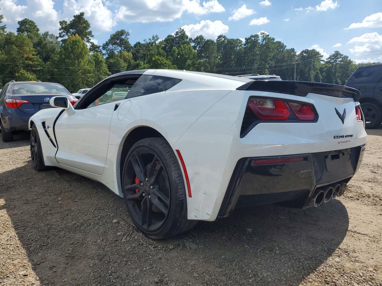 2019 Chevrolet Corvette Stingray 2Lt - Image 2