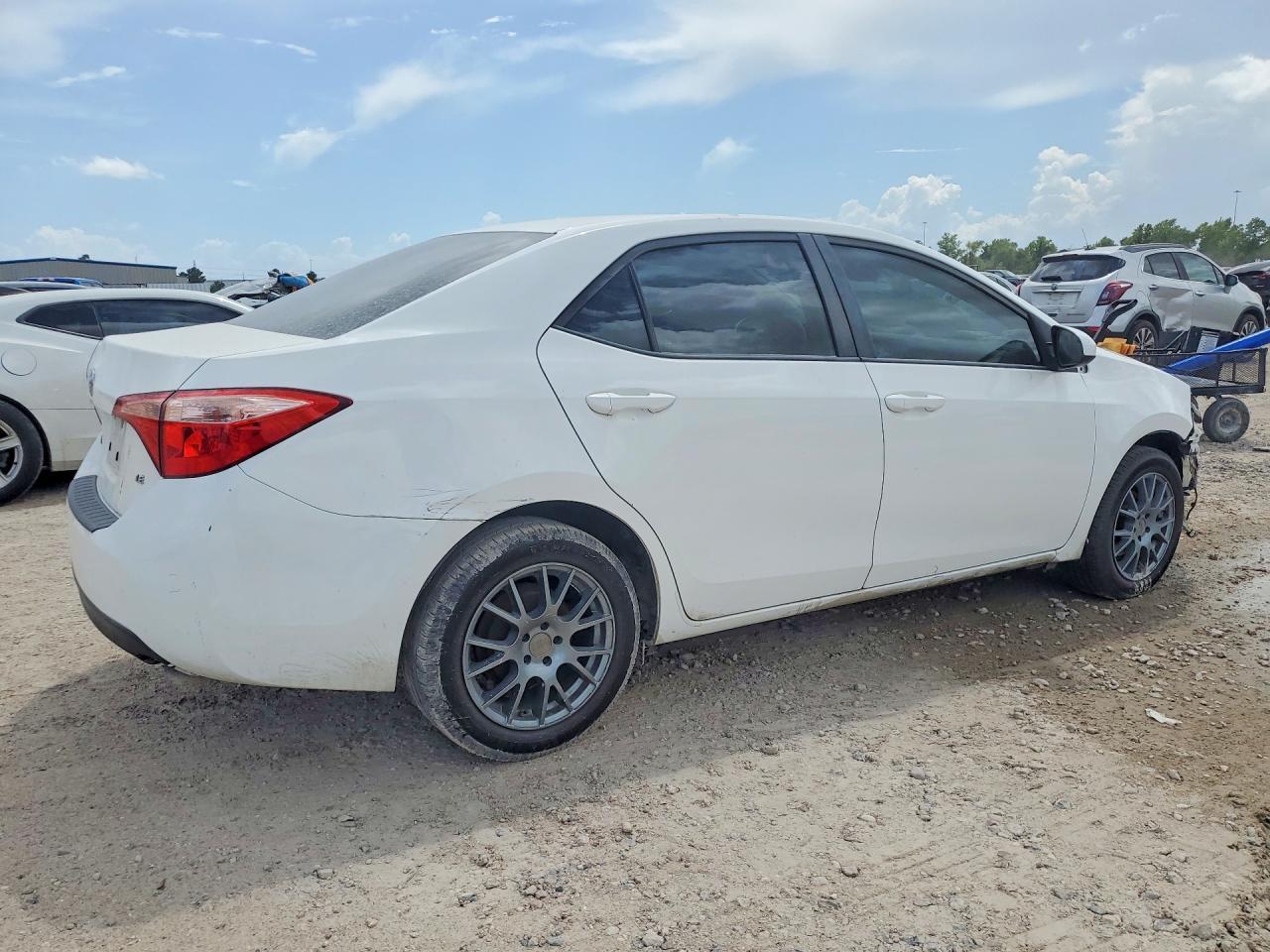 2019 Toyota Corolla Le - Фото 3