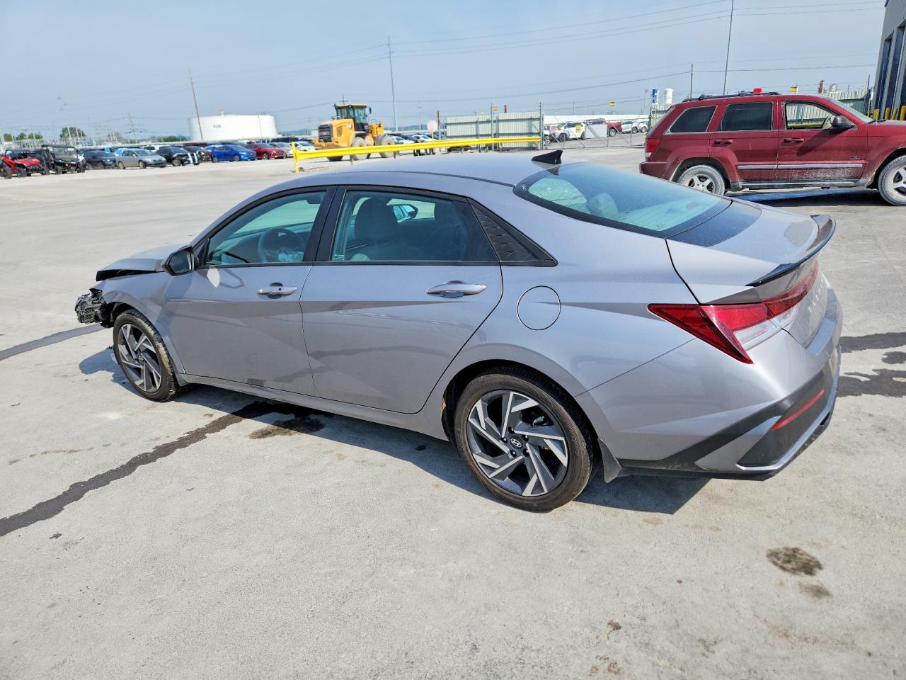 2025 Hyundai Elantra Sel Sport - Фото 2