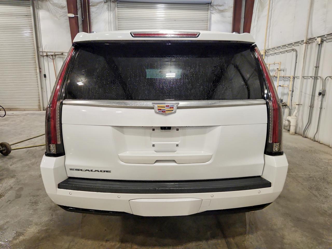 2020 Cadillac Escalade Esv Platinum - Image 6