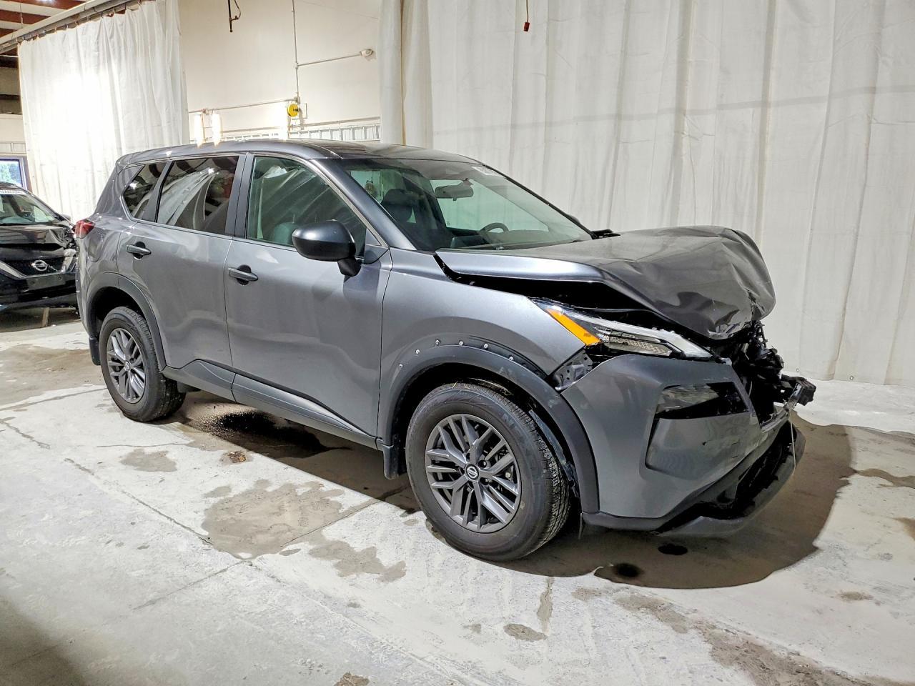 2021 Nissan Rogue S - Фото 4