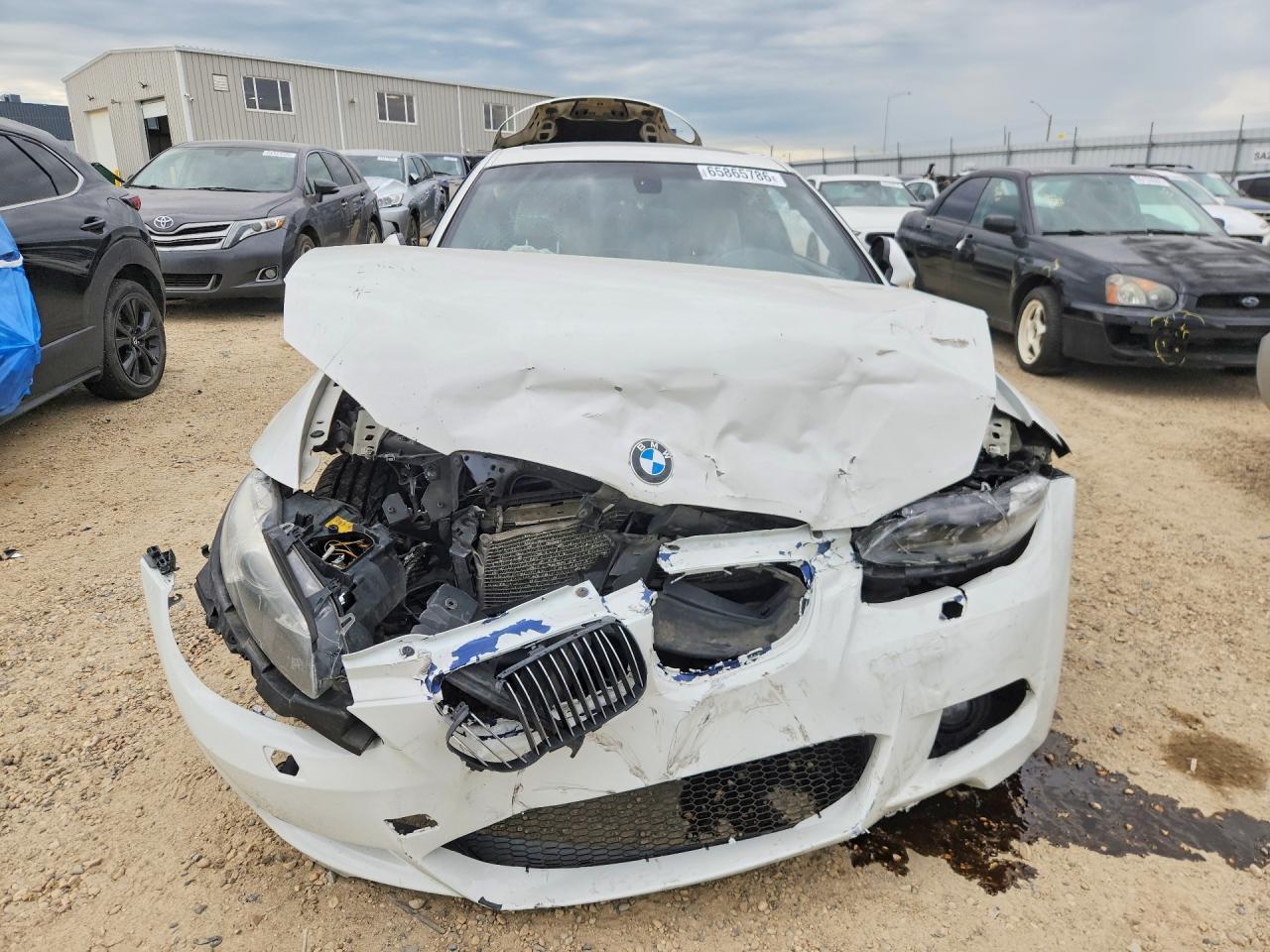 2009 BMW 335 Xi - Image 5