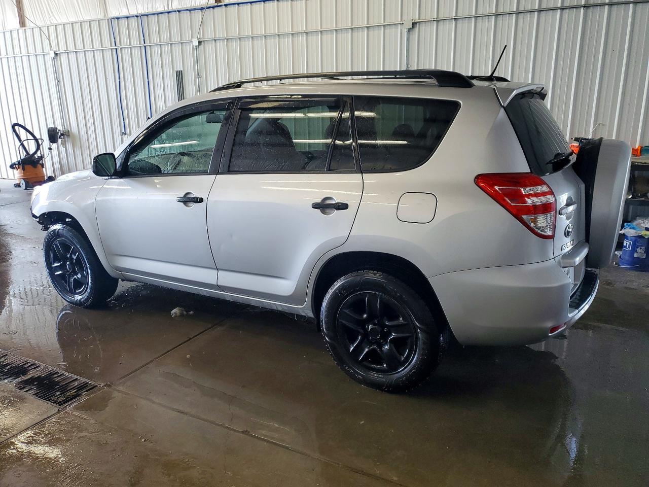 2012 Toyota Rav4 Base - Фото 2