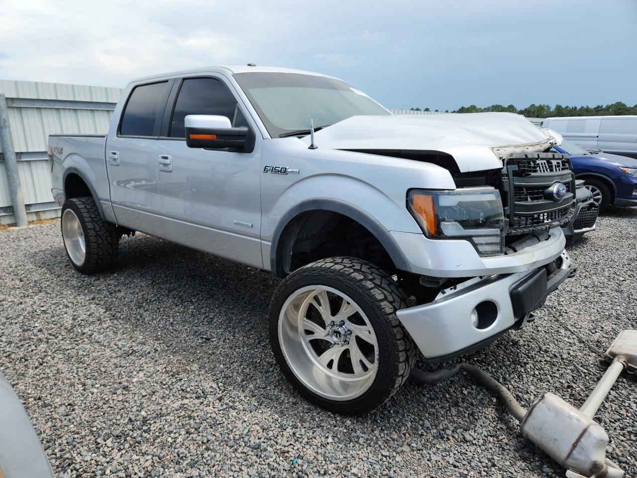 2014 Ford F150 Supercrew - Фото 4