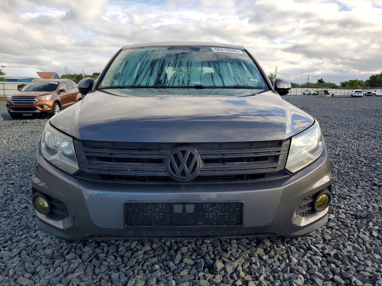 2014 Volkswagen Tiguan S - Фото 5