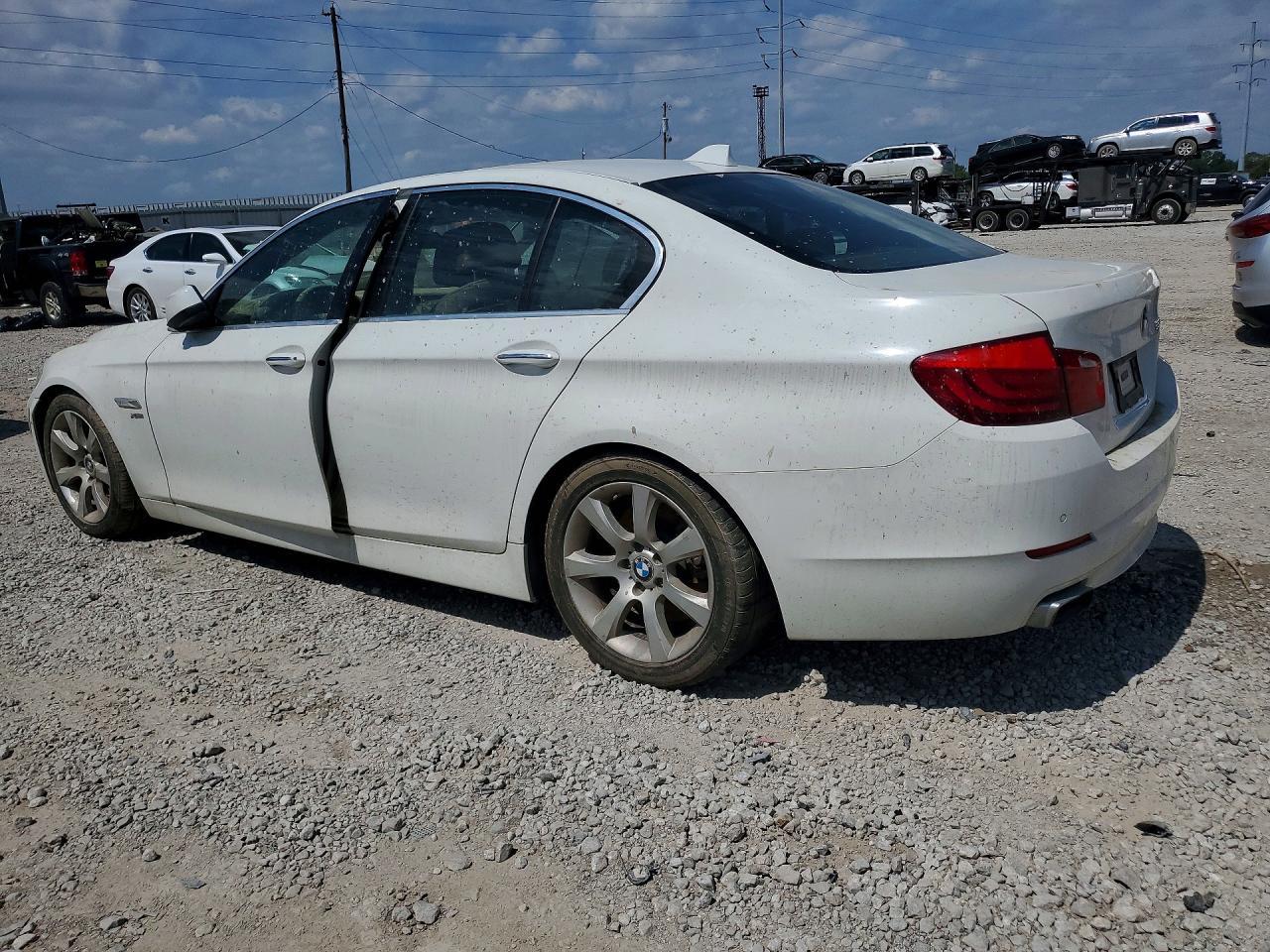 2012 BMW 550 Xi - Image 2