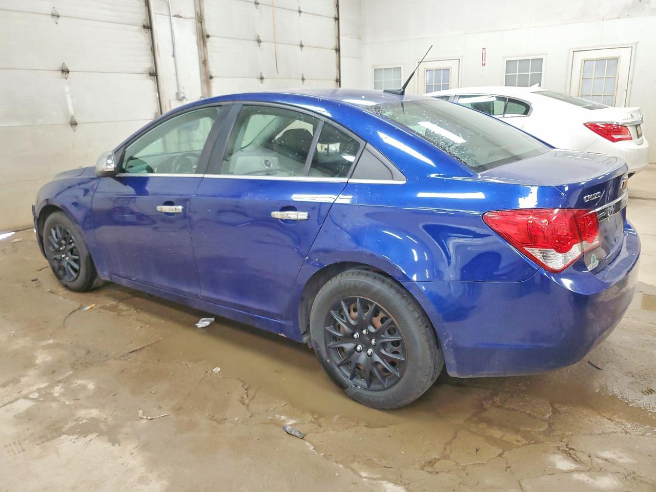 2012 Chevrolet Cruze Ls - Фото 2
