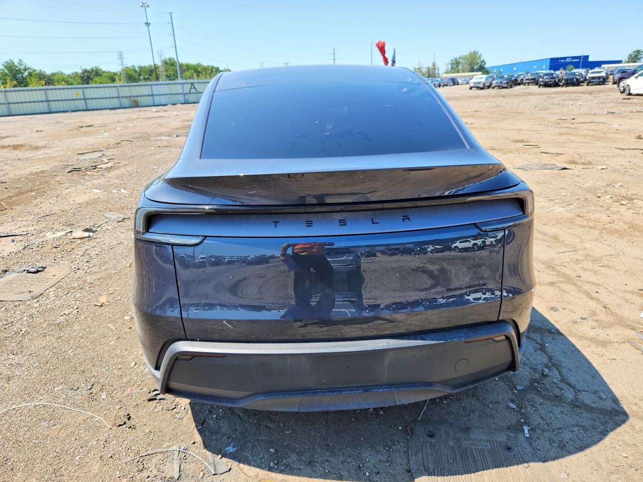 2026 Tesla Model Y - Фото 6