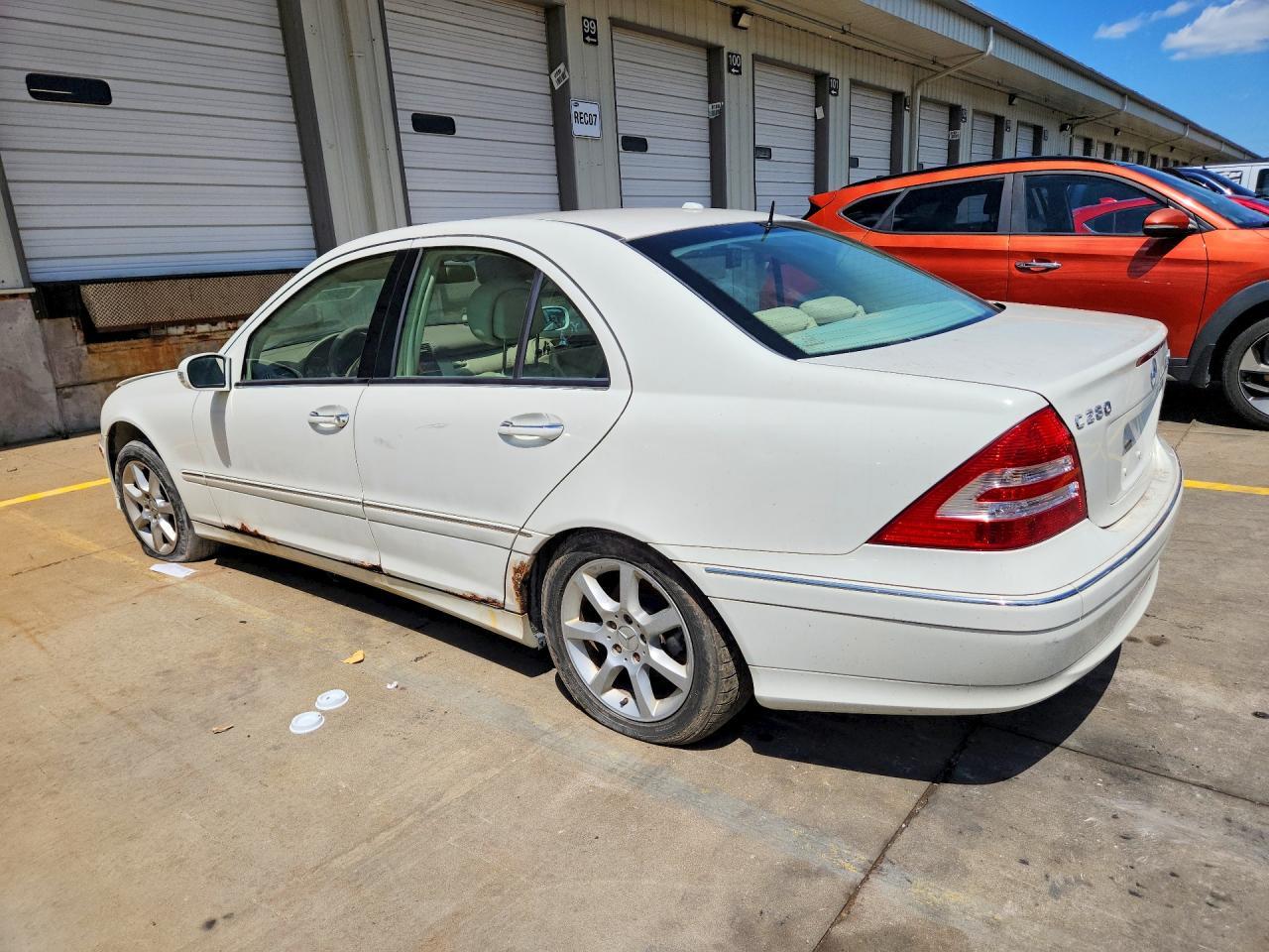 2007 Mercedes-Benz C 280 4Matic - Image 2