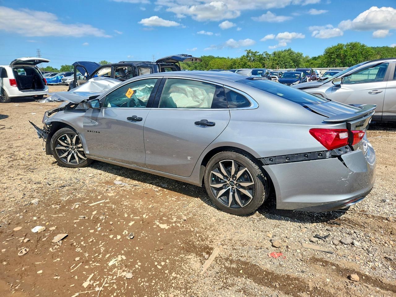 2024 Chevrolet Malibu Rs - Image 2