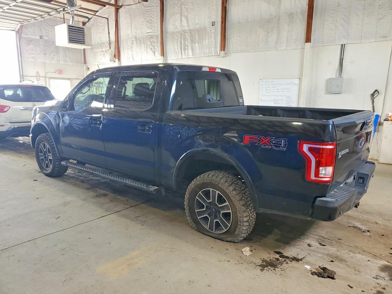 2016 Ford F150 - Фото 2