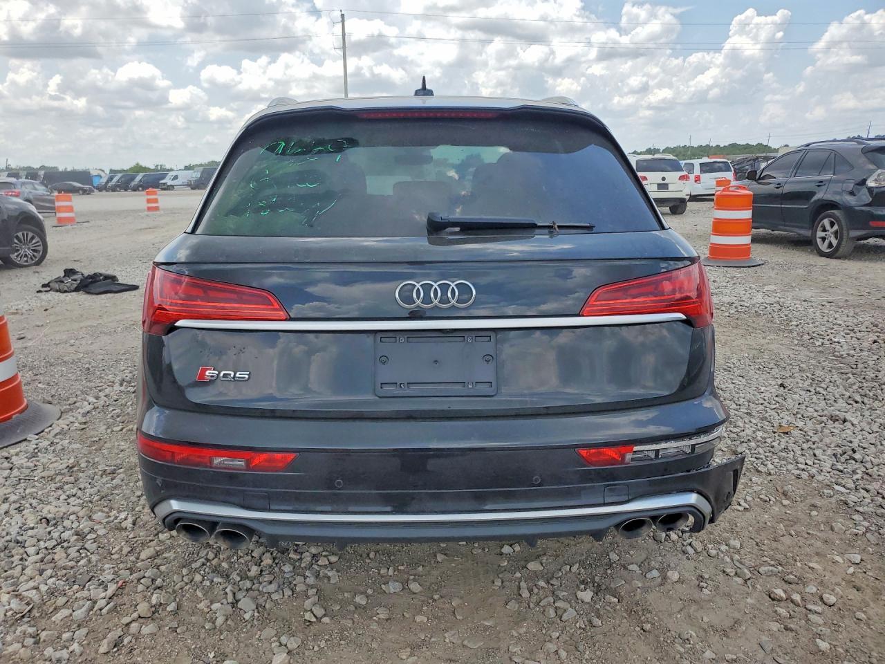 2022 Audi Sq5 Premium Plus - Image 6
