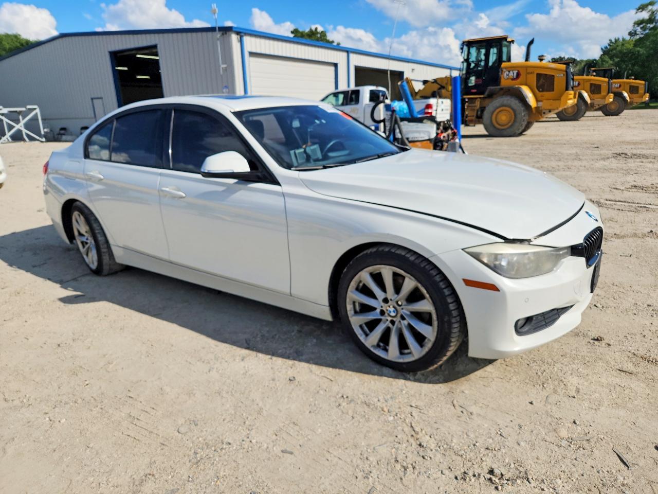 2015 BMW 320 I xDrive - Image 4