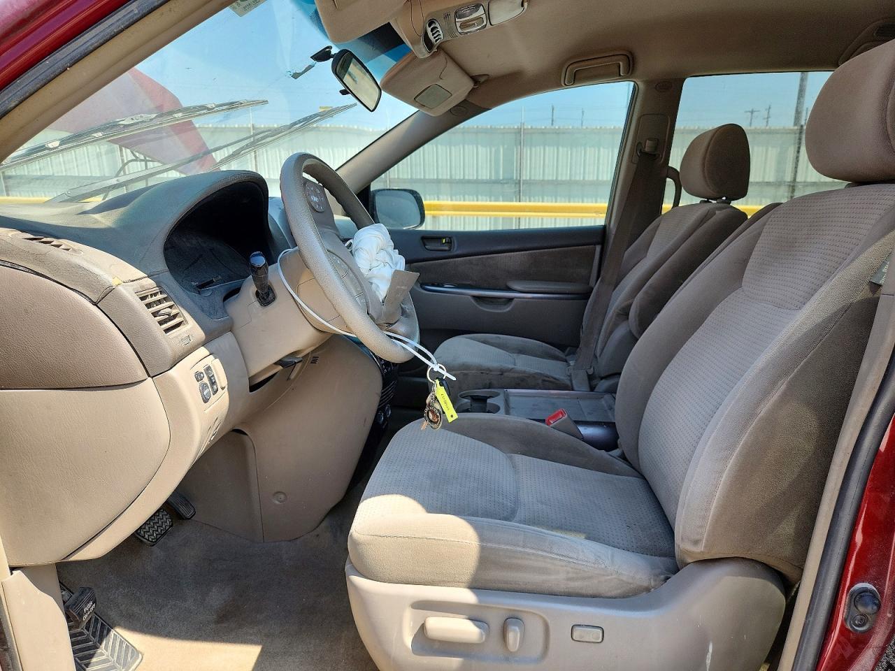 2008 Toyota Sienna Le 7-Passenger - Фото 7
