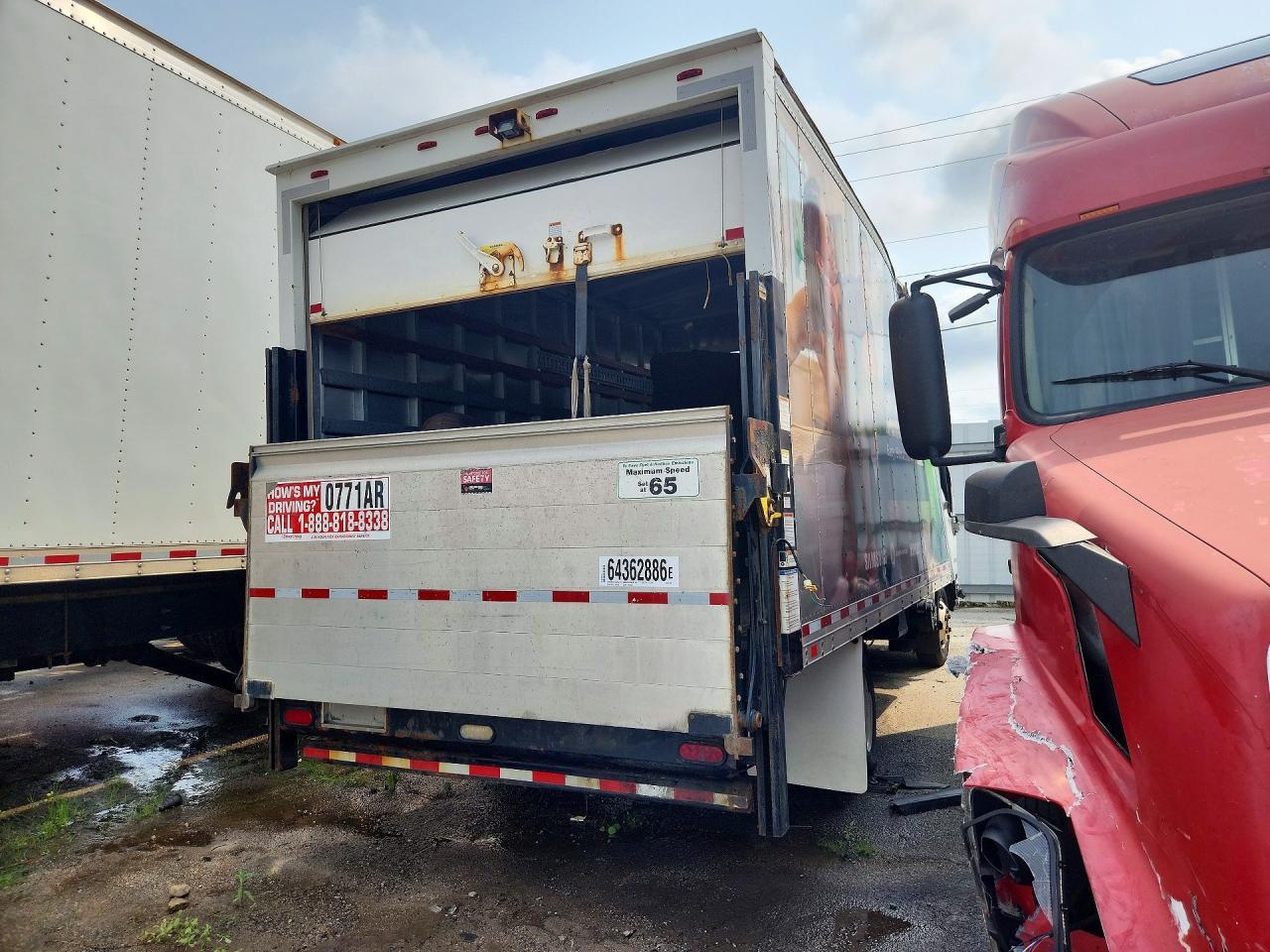 2016 Isuzu Npr Hd Box Truck - Image 3