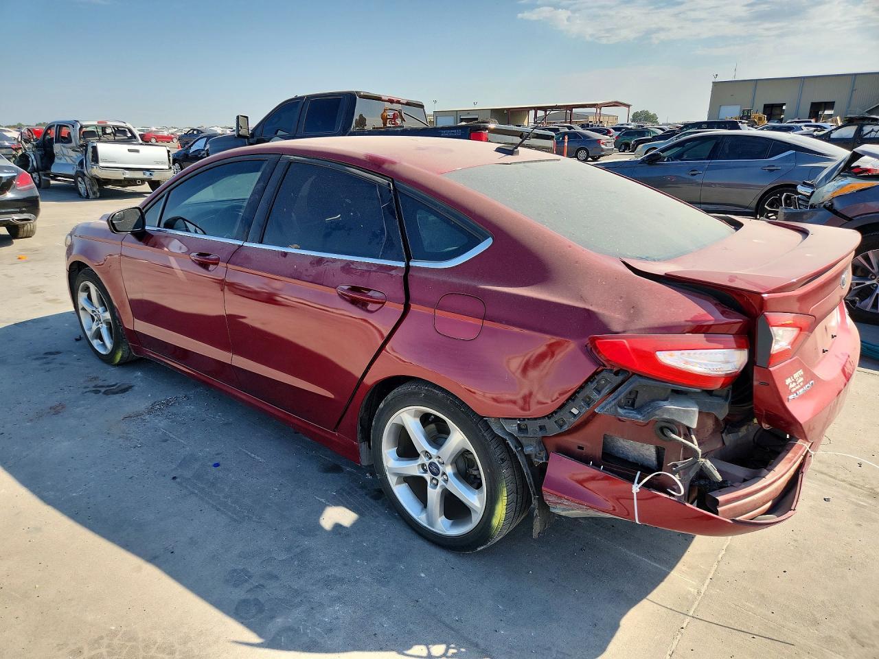 2015 Ford Fusion Se - Image 2