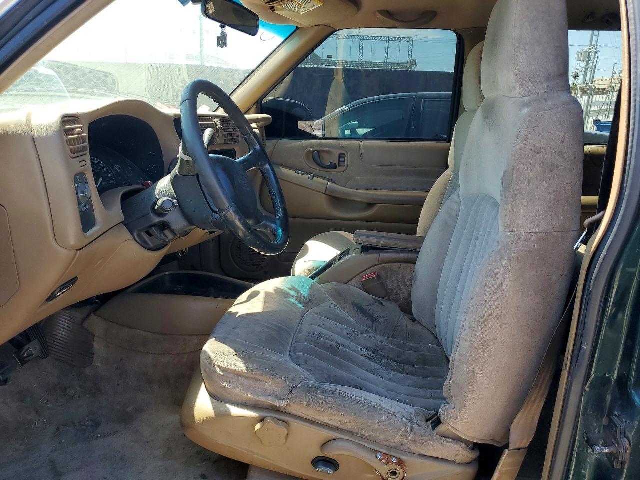 2002 Chevrolet Blazer - Image 7