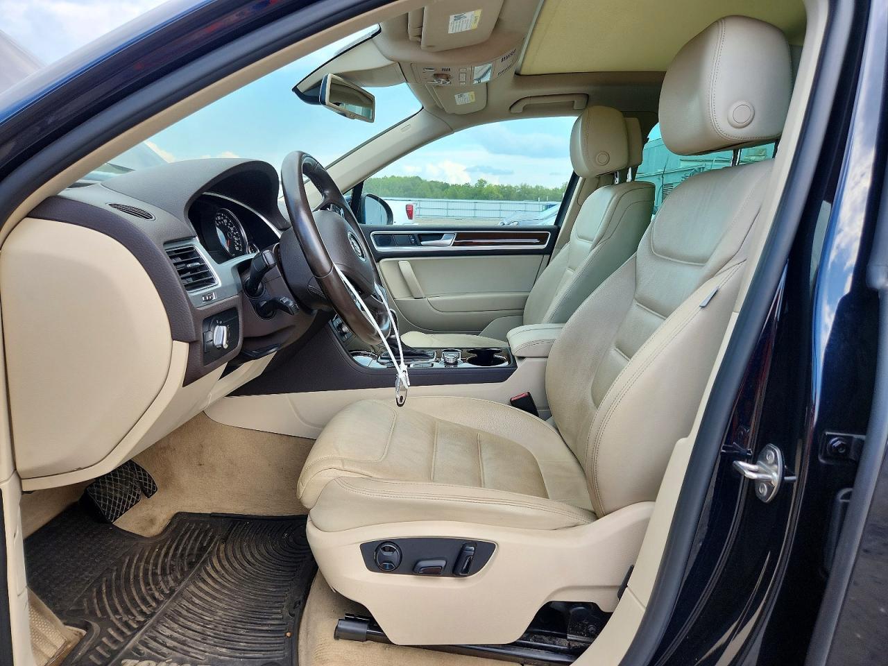 2015 Volkswagen Touareg V6 - Фото 7