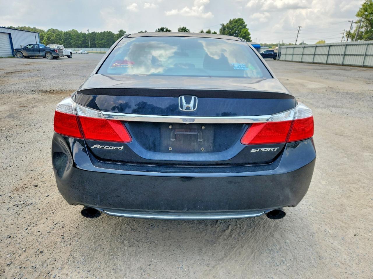 2014 Honda Accord Sport - Image 6