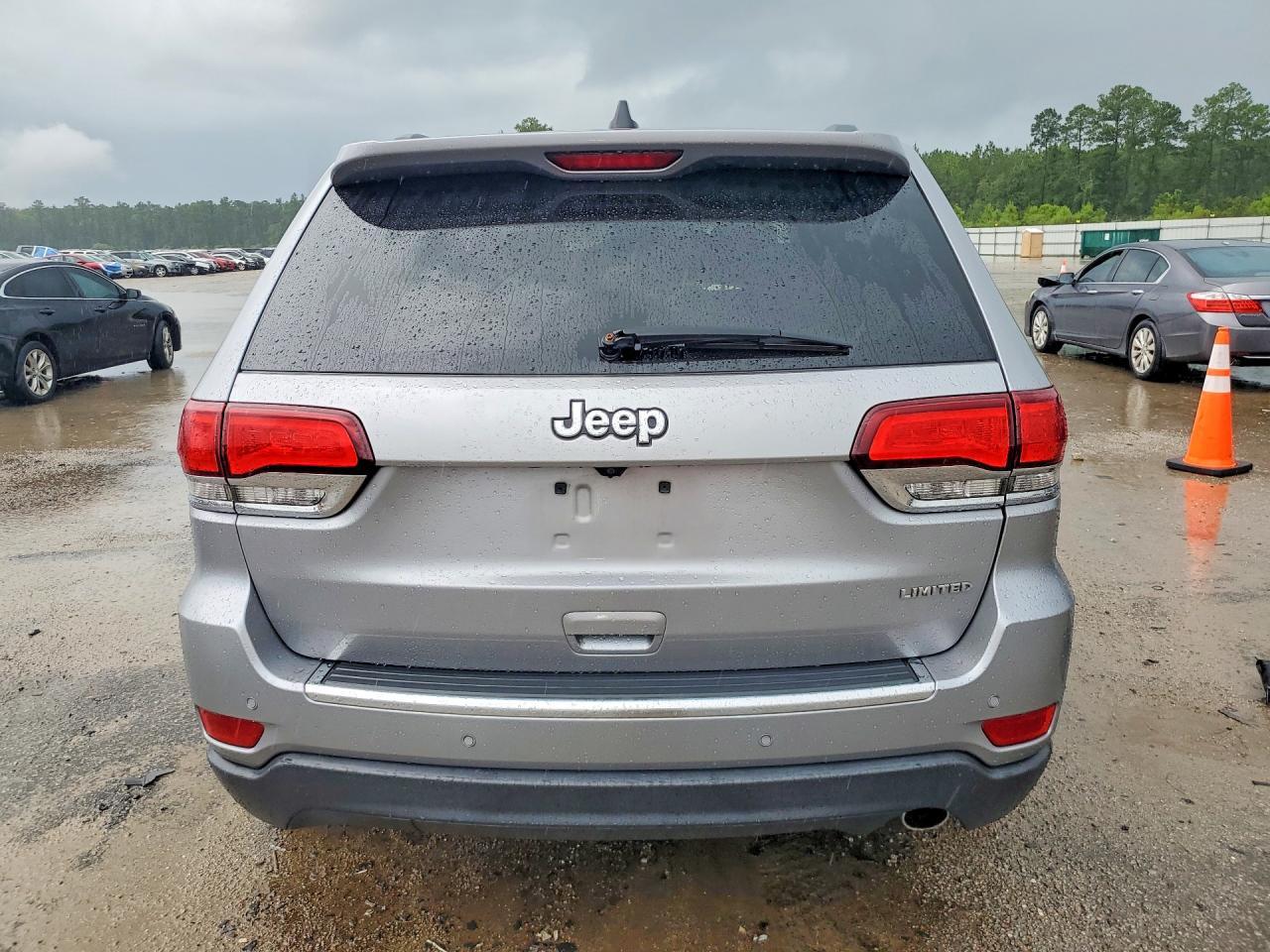 2020 Jeep Grand Cherokee Limited - Image 6