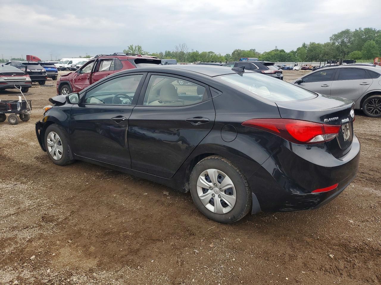 2016 Hyundai Elantra Se - Фото 2
