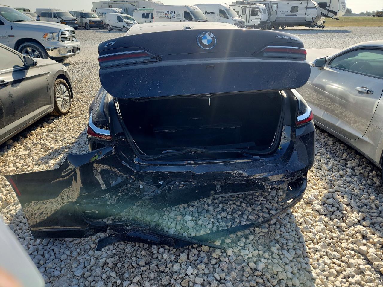 2023 BMW I7 xDrive60 - Фото 6