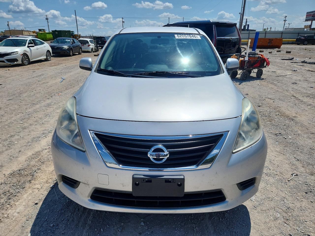 2012 Nissan Versa 1.6 S - Фото 5