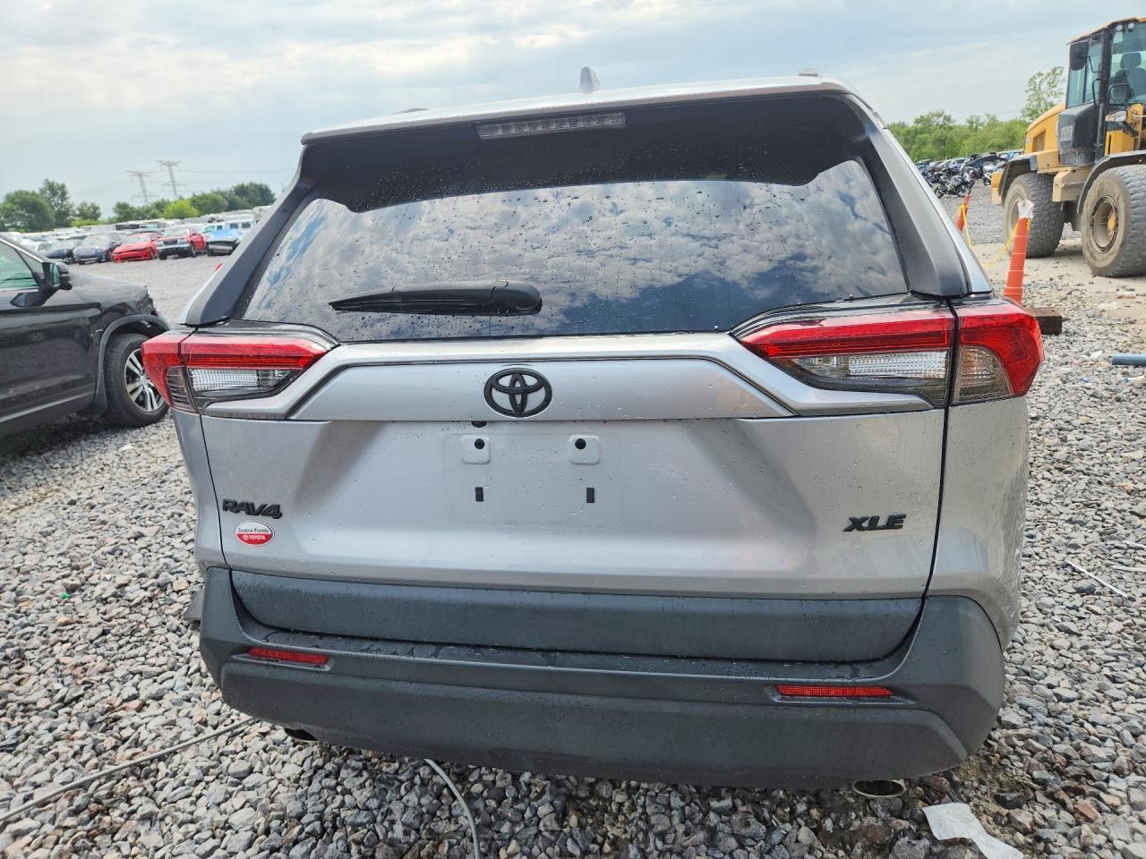 2023 Toyota Rav4 Xle Premium - Image 6