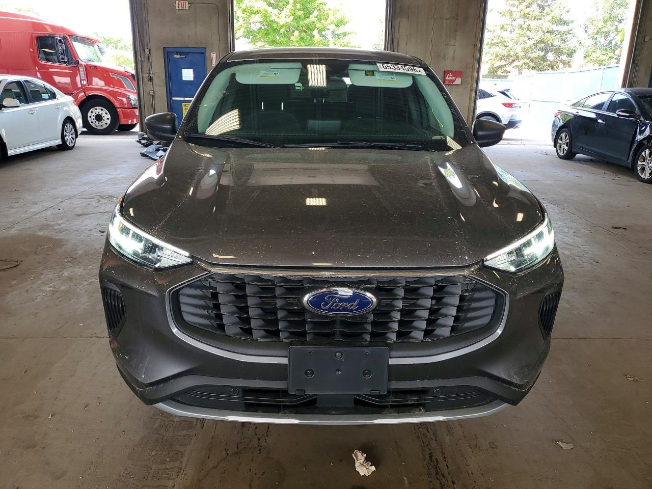 2023 Ford Escape Active - Image 5