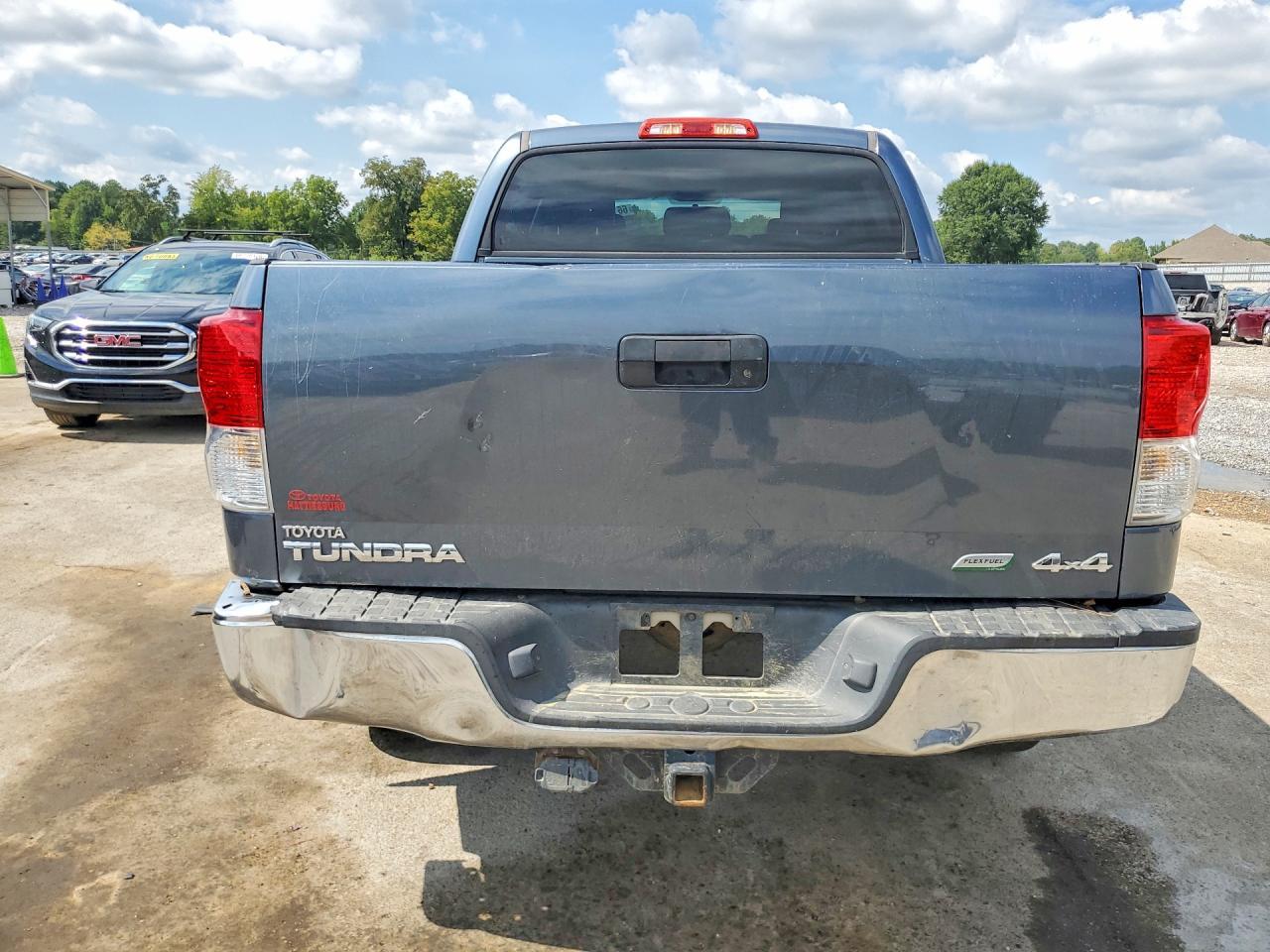 2010 Toyota Tundra Crewmax Sr5 - Image 6
