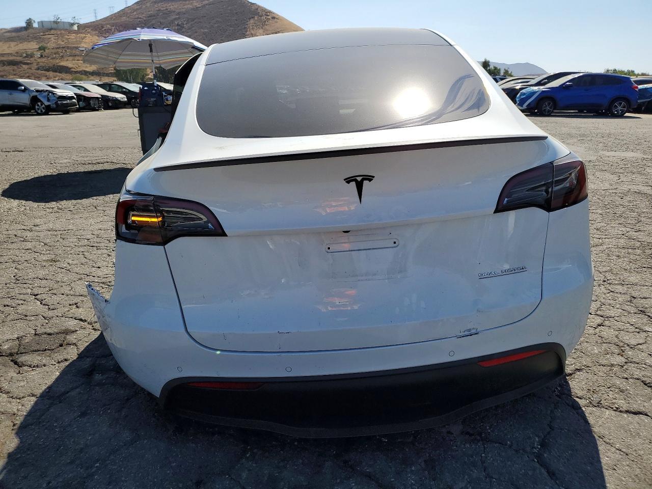2022 Tesla Model Y - Image 6