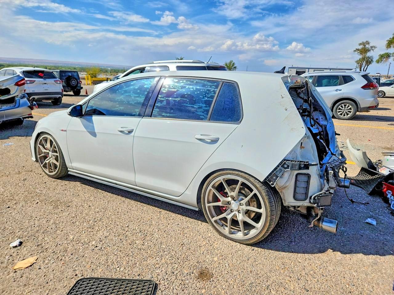 2018 Volkswagen Gti S/Se - Image 2