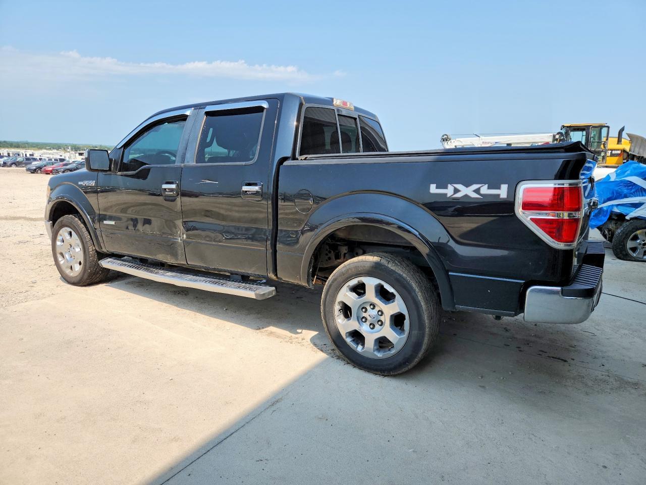 2011 Ford F150 Supercrew - Фото 2