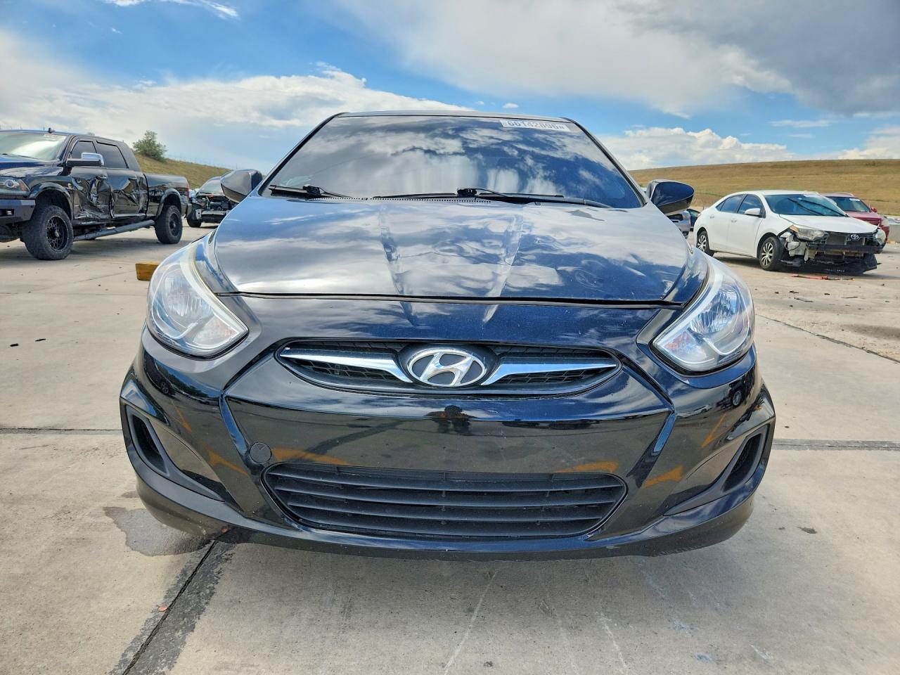 2016 Hyundai Accent - Фото 5