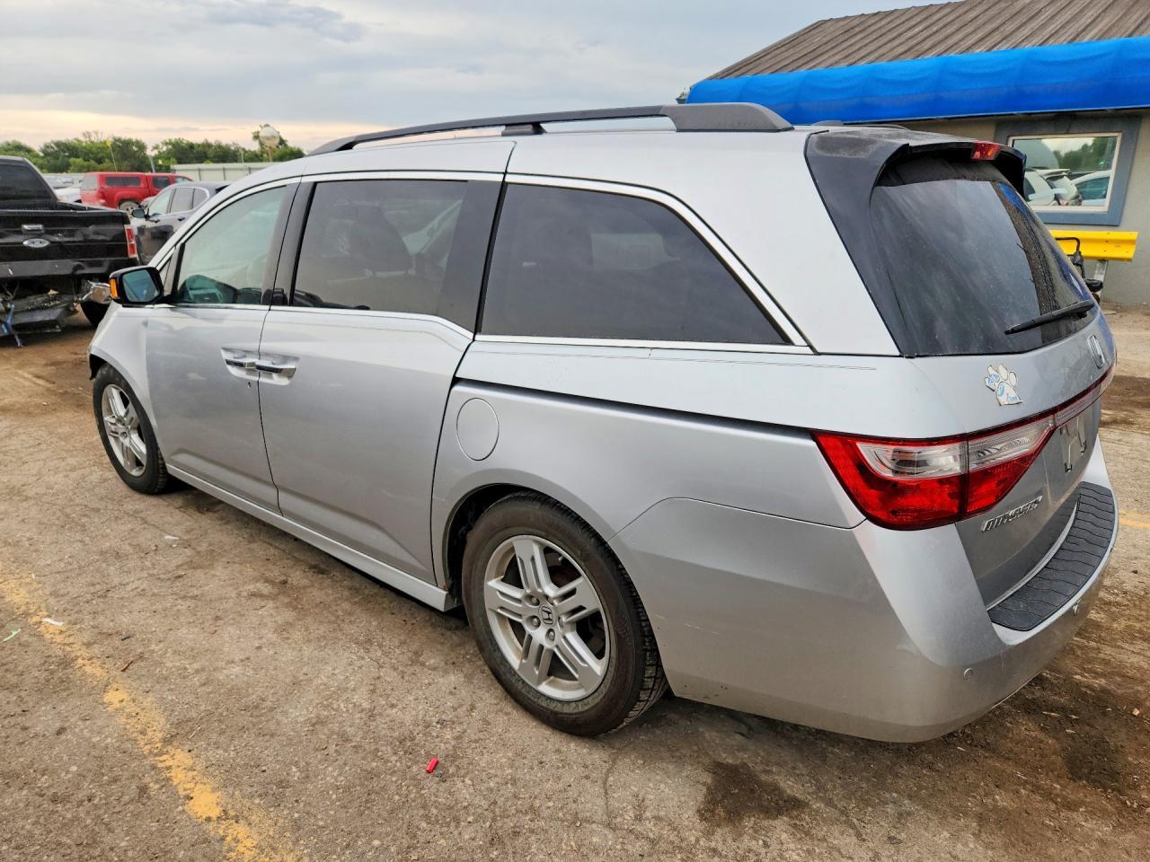 2013 Honda Odyssey Touring - Фото 2