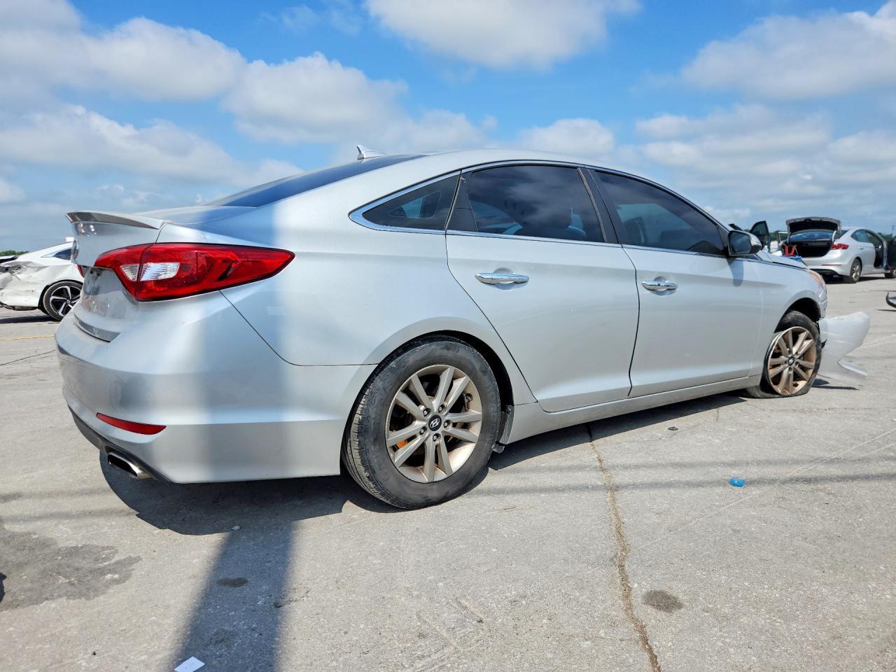 2016 Hyundai Sonata Se - Фото 3