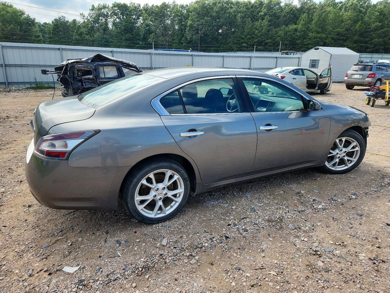 2014 Nissan Maxima 3.5 S - Image 3
